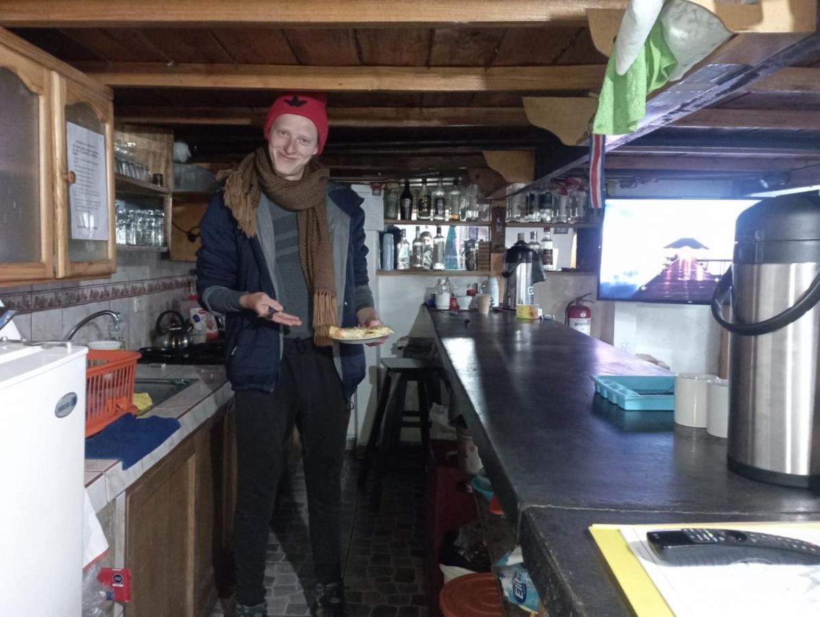 Andes Hostel ワラス エクステリア 写真
