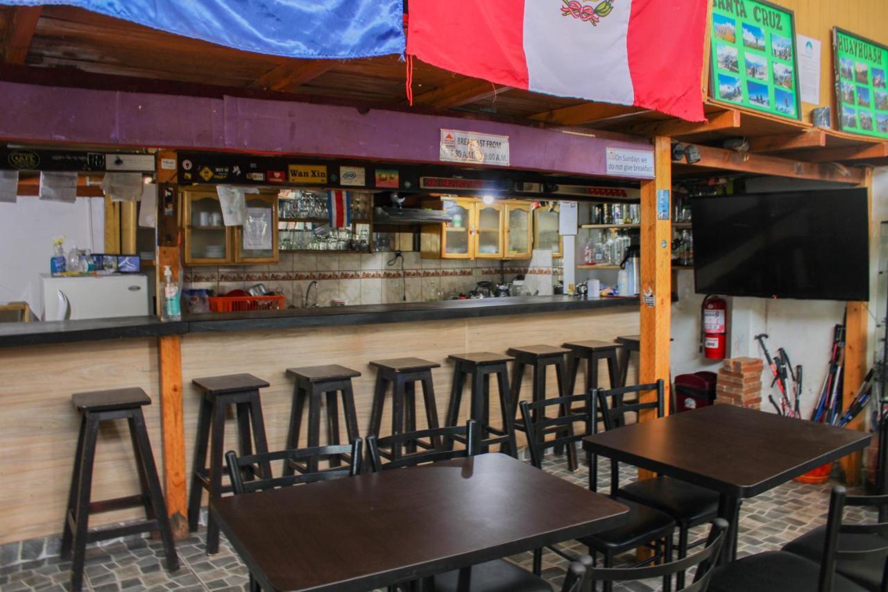 Andes Hostel ワラス エクステリア 写真