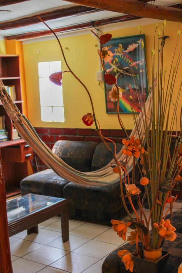 Andes Hostel ワラス エクステリア 写真
