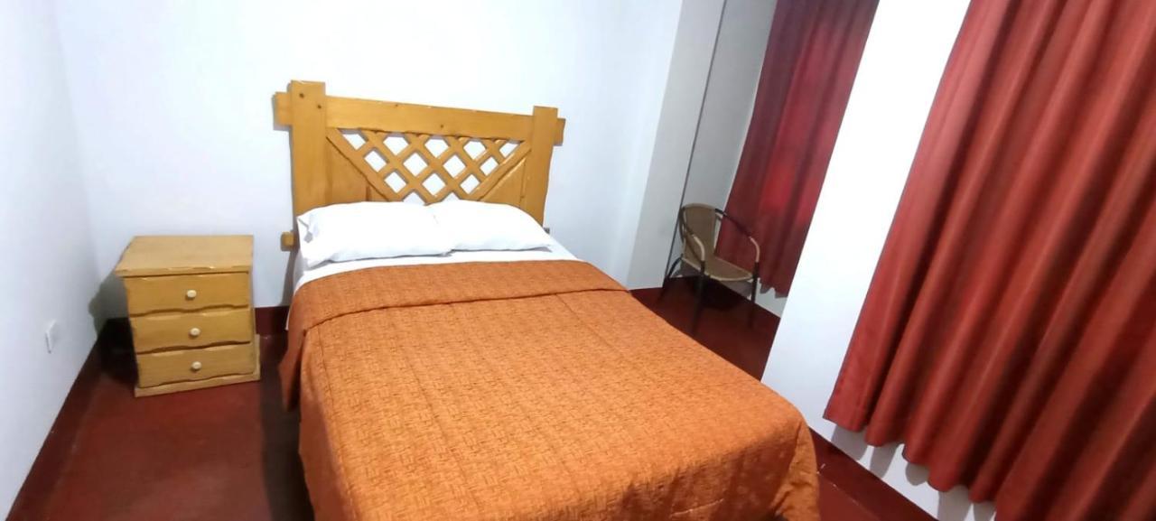 Andes Hostel ワラス エクステリア 写真