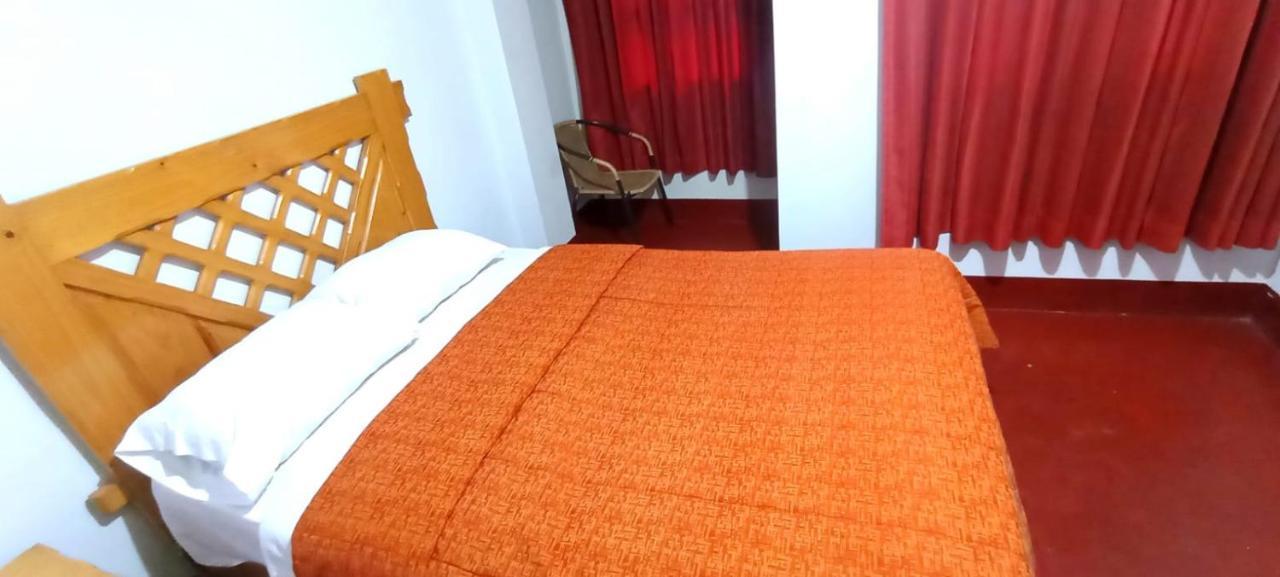 Andes Hostel ワラス エクステリア 写真